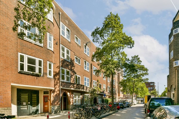 For rent: Bronckhorststraat 8-2, 1071 WR Amsterdam